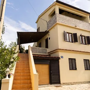  Apartment Marija